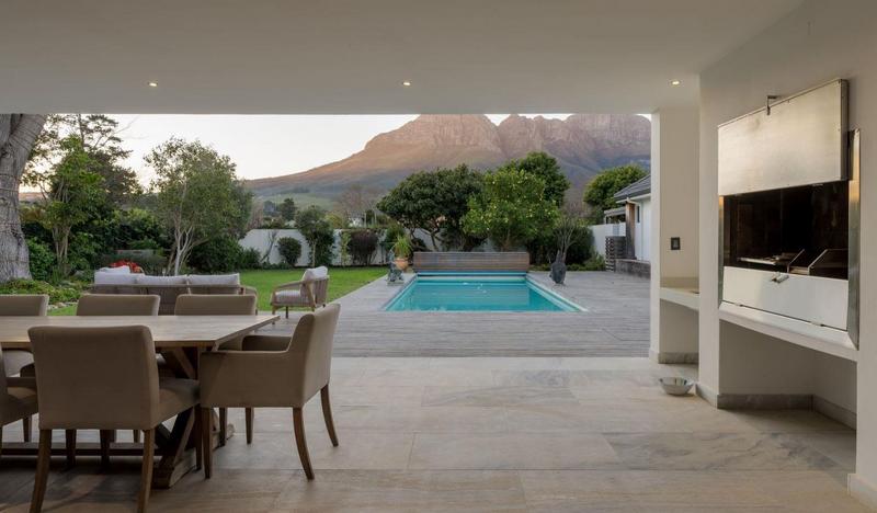 8 Bedroom Property for Sale in Somerset West Western Cape